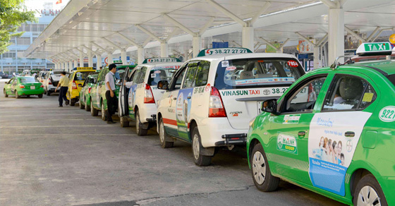 Báo giá quảng cáo tràn 2 cánh của Taxi